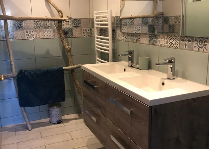 Chez Loulou Bis * Léon